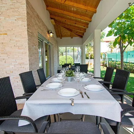 Vila Gaya In Porec,istrien By Istrabook