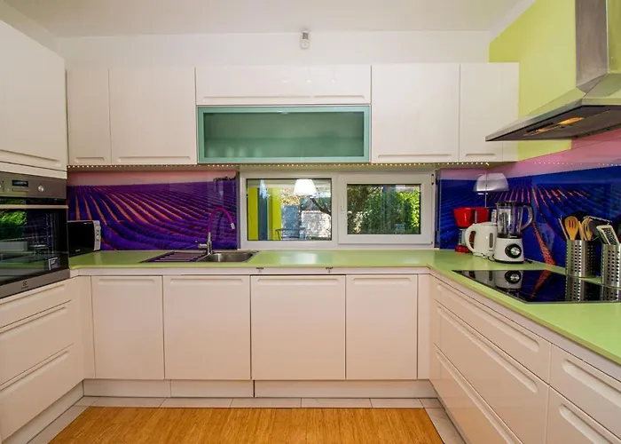 Gaya In Porec,istrien By Istrabook Vila