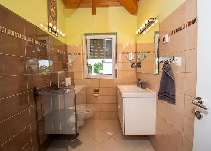 Gaya In Porec,istrien By Istrabook Vila *